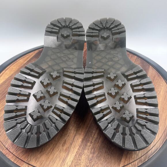 DR. DOC MARTENS Adrian Grey Leather Tassel Loafers Women's Size 9 NEW! - Picture 7 of 9